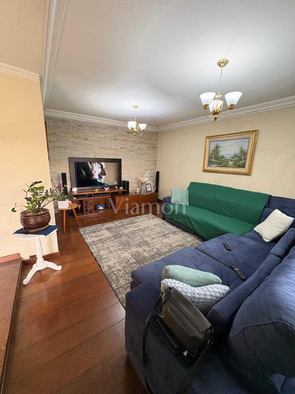 Casa à venda no Pilarzinho, um dos bairros mais charmosos de C...
