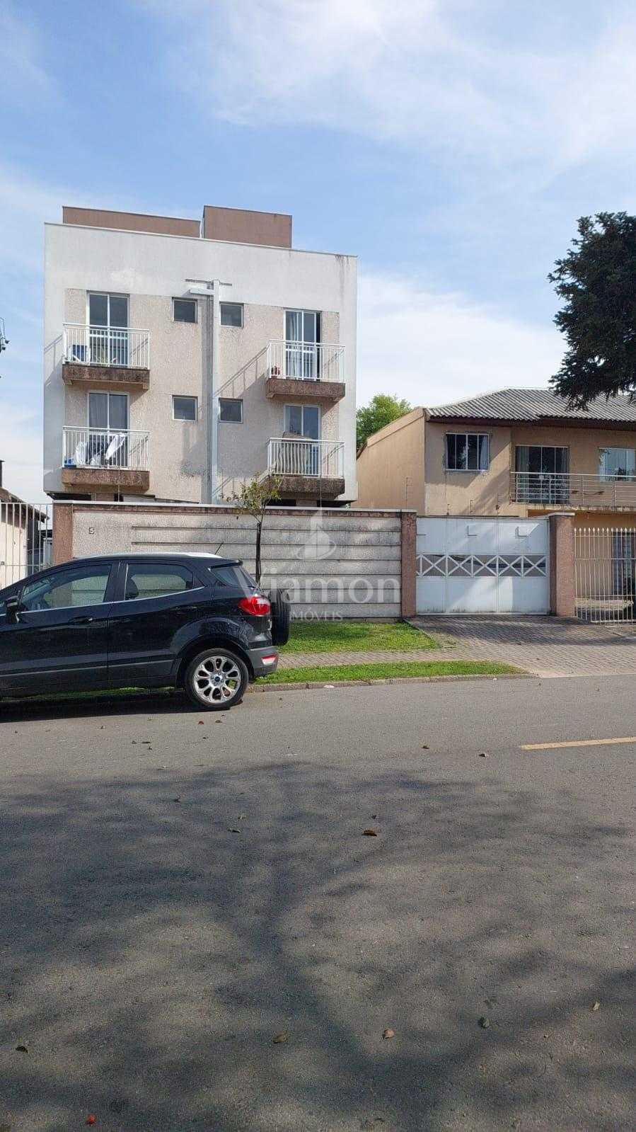 Ótimo apartamento localizado no Cajuru em rua arborizada.