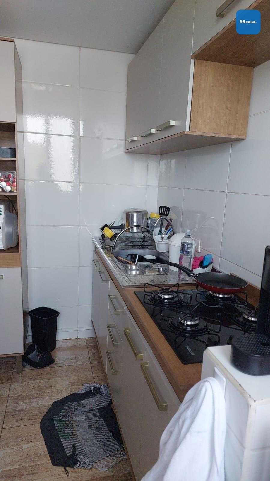 Ótimo apartamento localizado no Cajuru em rua arborizada.