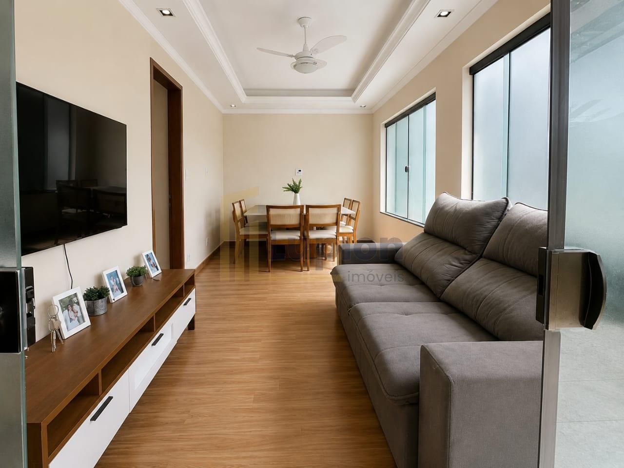 Casa A Venda Duas Suítes Zona Leste Londrina