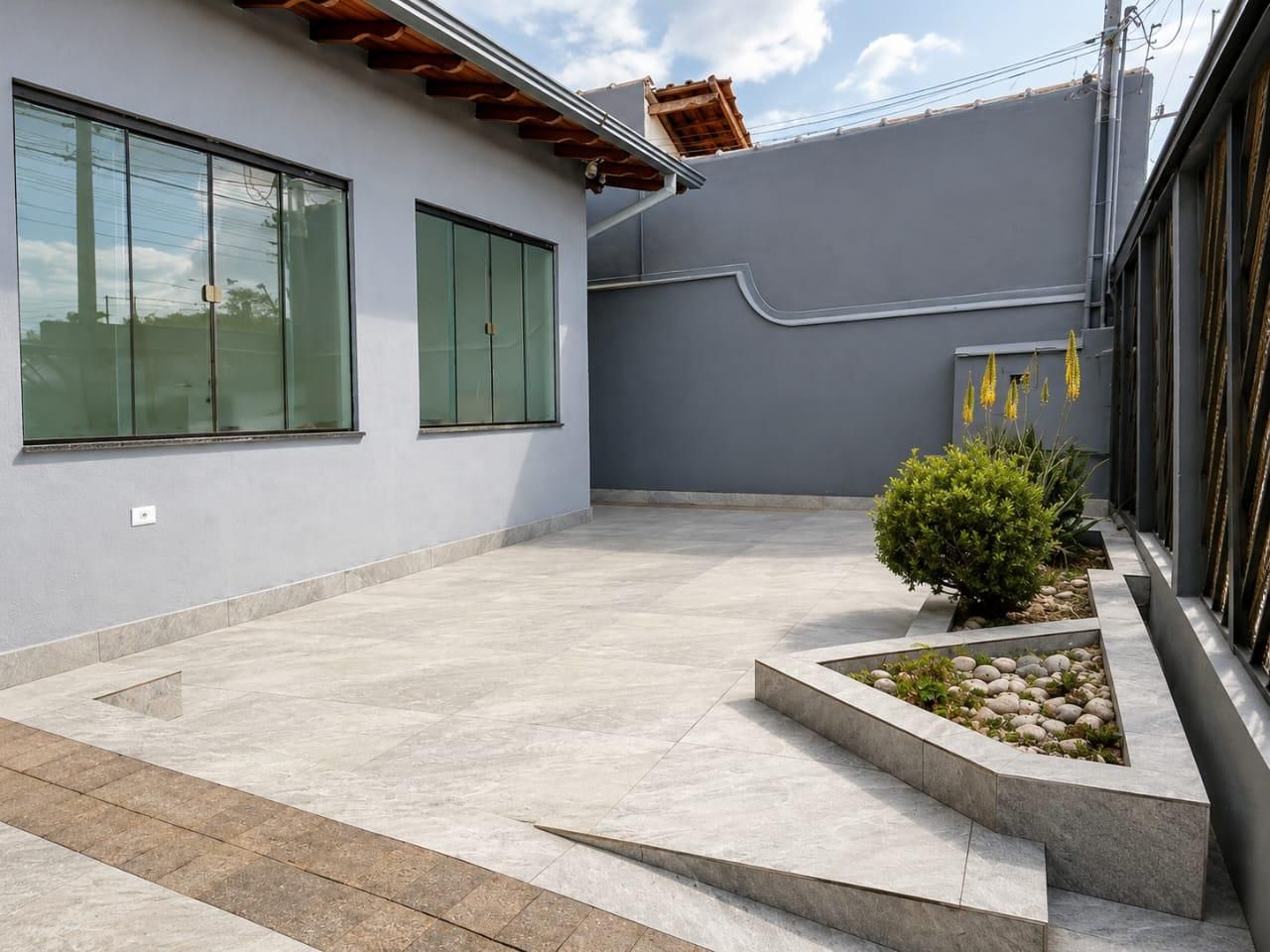 Casa A Venda Duas Suítes Zona Leste Londrina