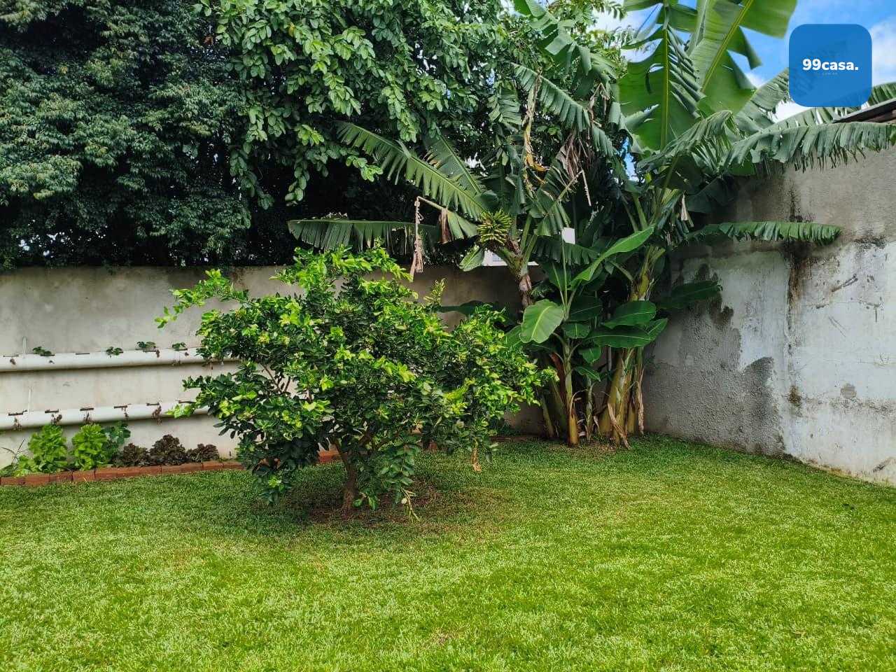Casa ampla e documentada no Xaxim com 5 quartos, suíte e garag...