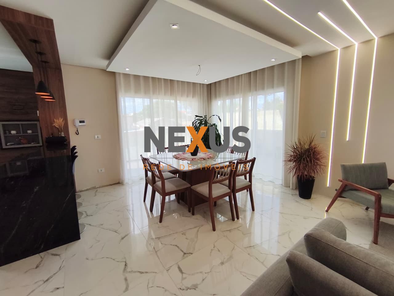Casa ampla e documentada no Xaxim com 5 quartos, suíte e garag...
