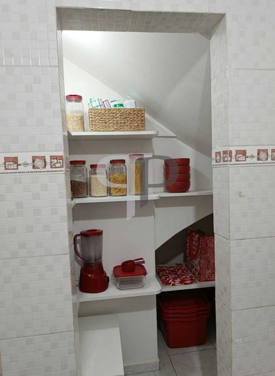 Sobrado à venda com  70m², Rio Bonito, CURITIBA - PR