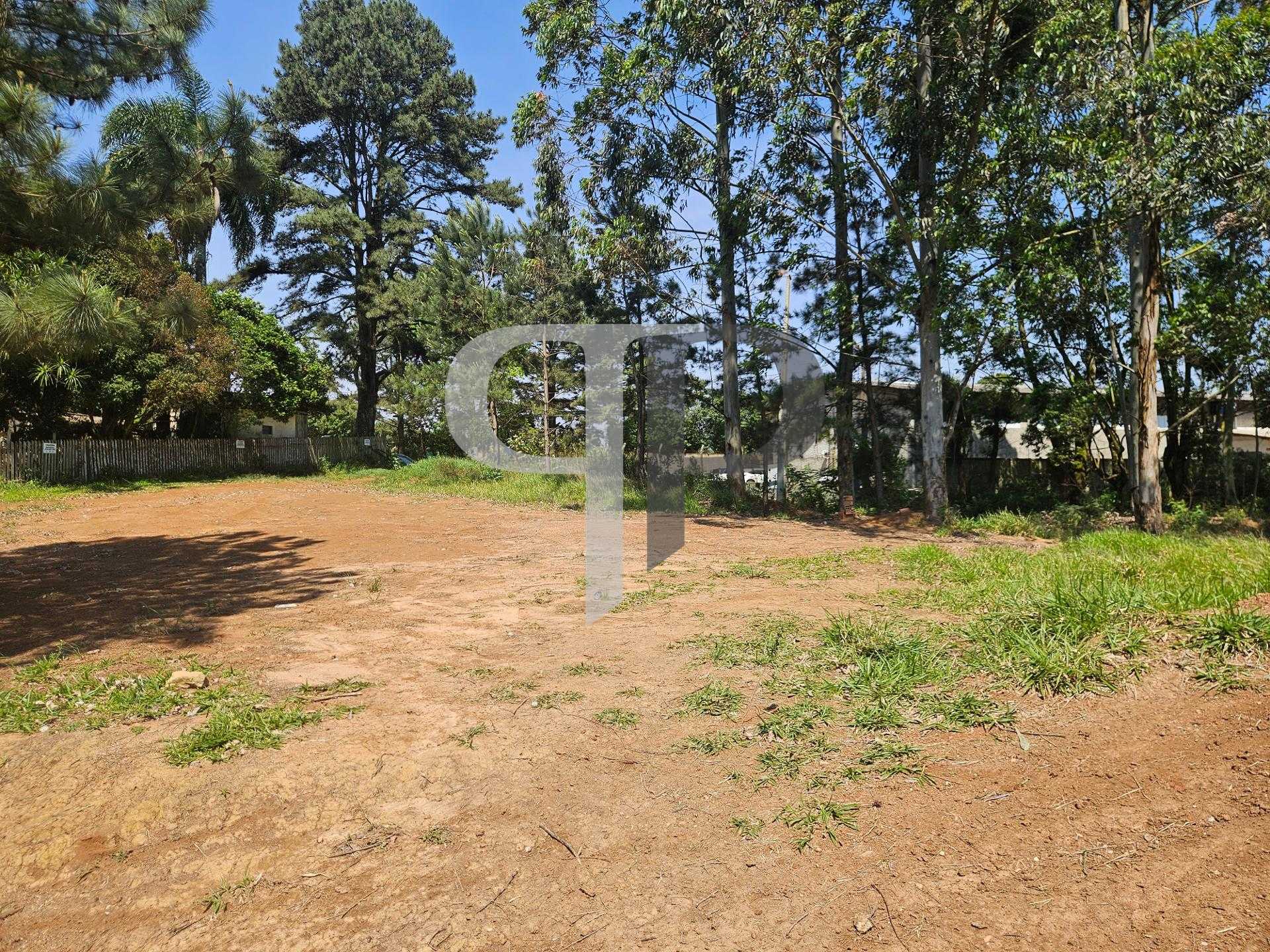 Terreno ZR- 2 para 12 pavimentos, no bairro Estação em Araucária