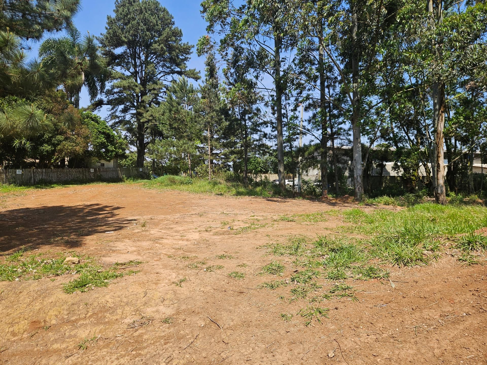 Terreno ZR- 2 para 12 pavimentos, no bairro Estação em Araucária