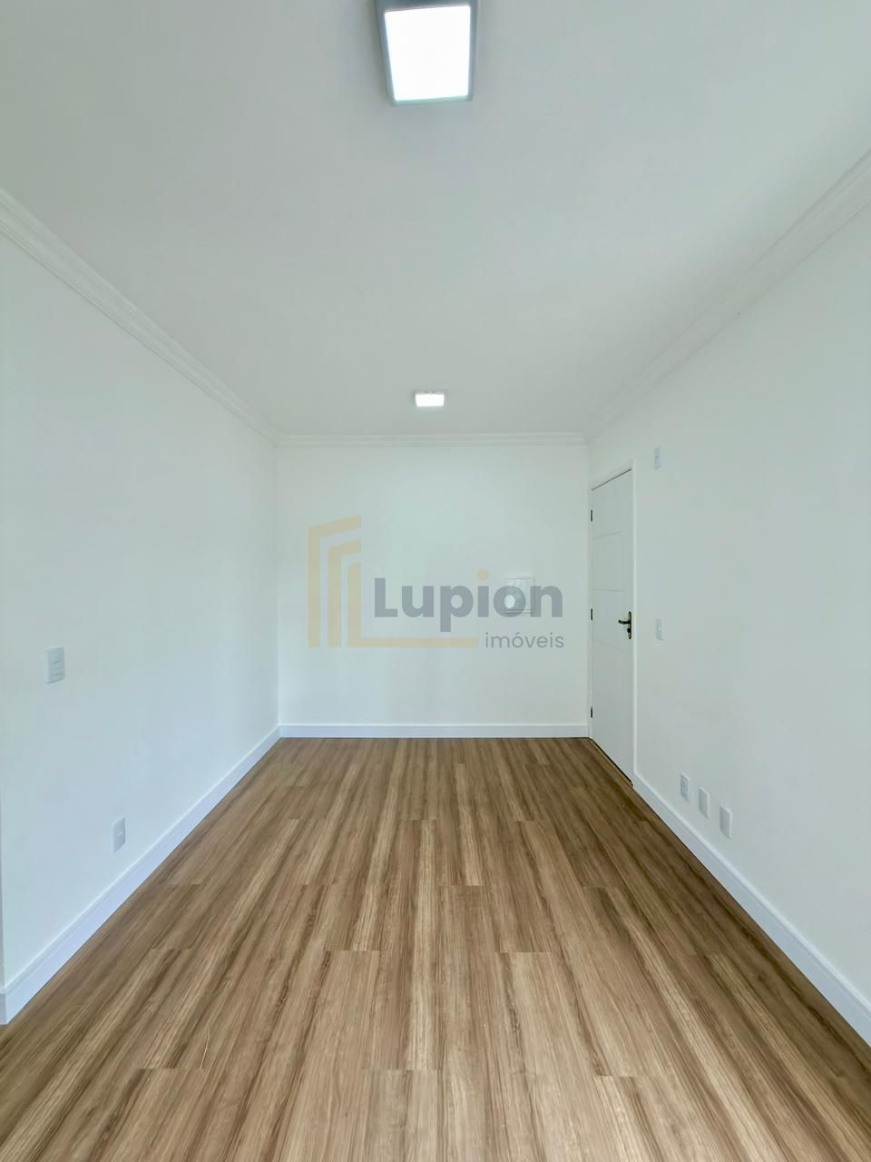 Apartamento com 2 Quartos no Condomínio Clube Madison, em Camp...