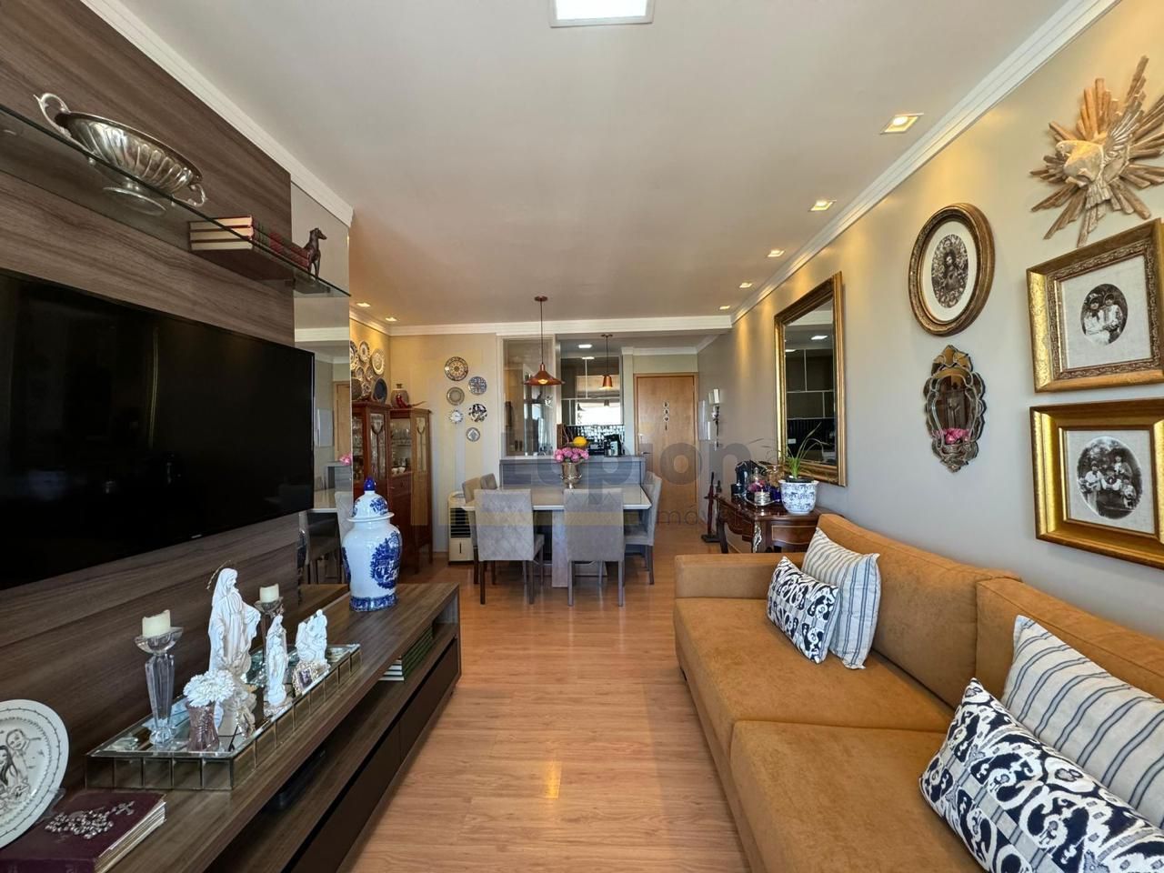 Apartamento com vista para o Lago Igapó, andar alto, sacada co...