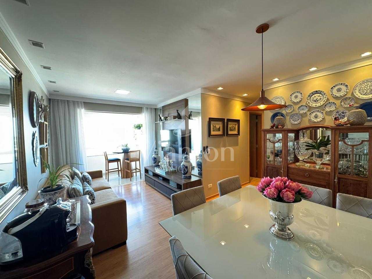 Apartamento com vista para o Lago Igapó, andar alto, sacada co...