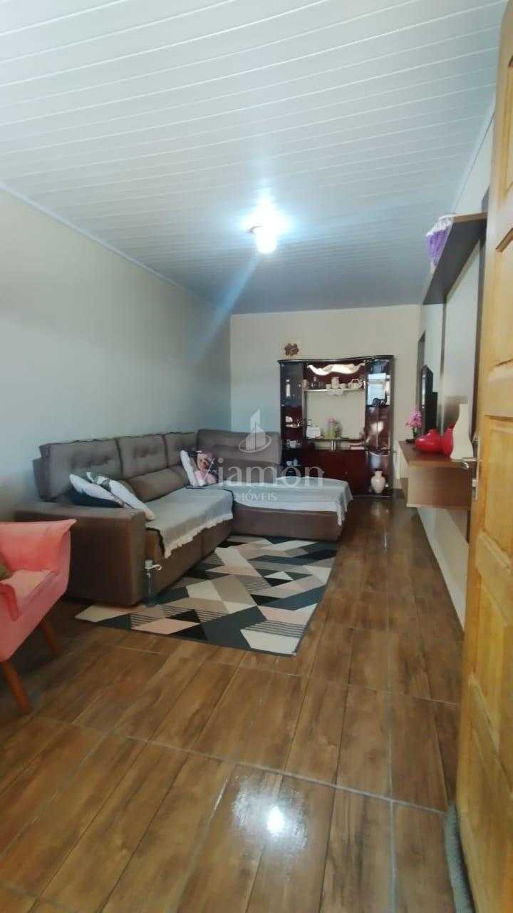Casa com 234 m² de terreno no Passaúna, em Araucária, com 2 qu...