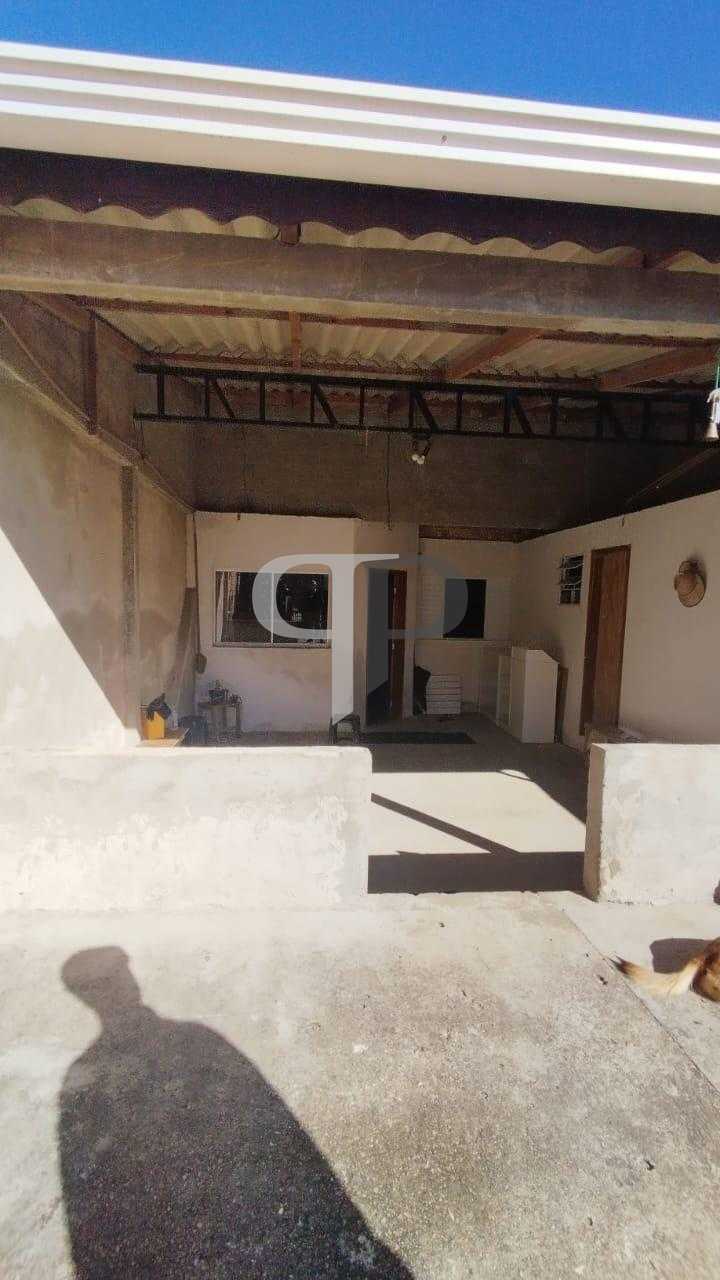 Casa com 234 m² de terreno no Passaúna, em Araucária, com 2 qu...