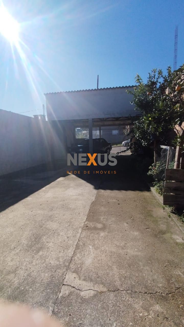 Casa com 234 m² de terreno no Passaúna, em Araucária, com 2 qu...