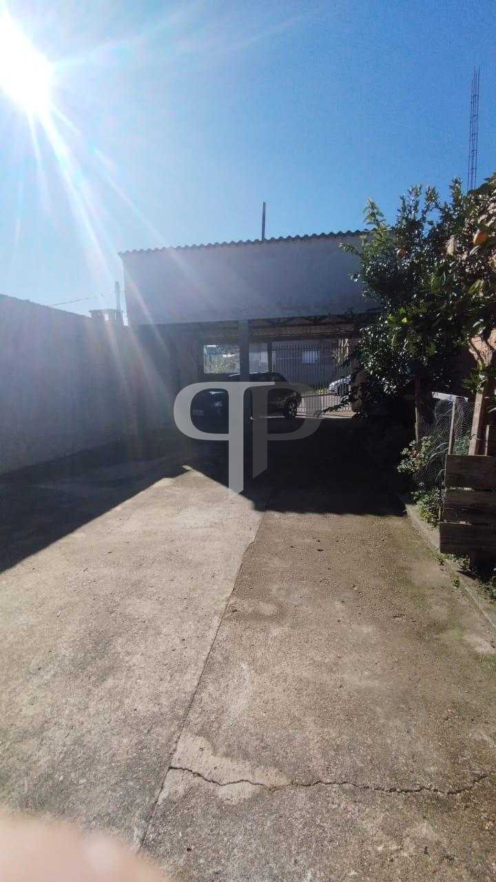 Casa com 234 m² de terreno no Passaúna, em Araucária, com 2 qu...