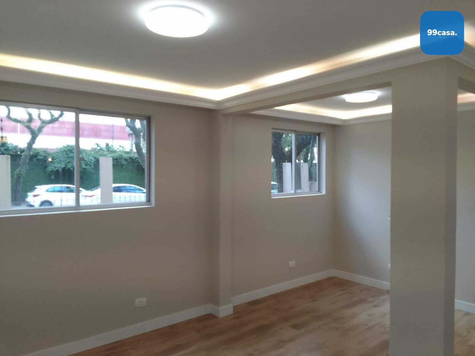 Apartamento térreo totalmente reformado, com 2 quartos e 1 vag...