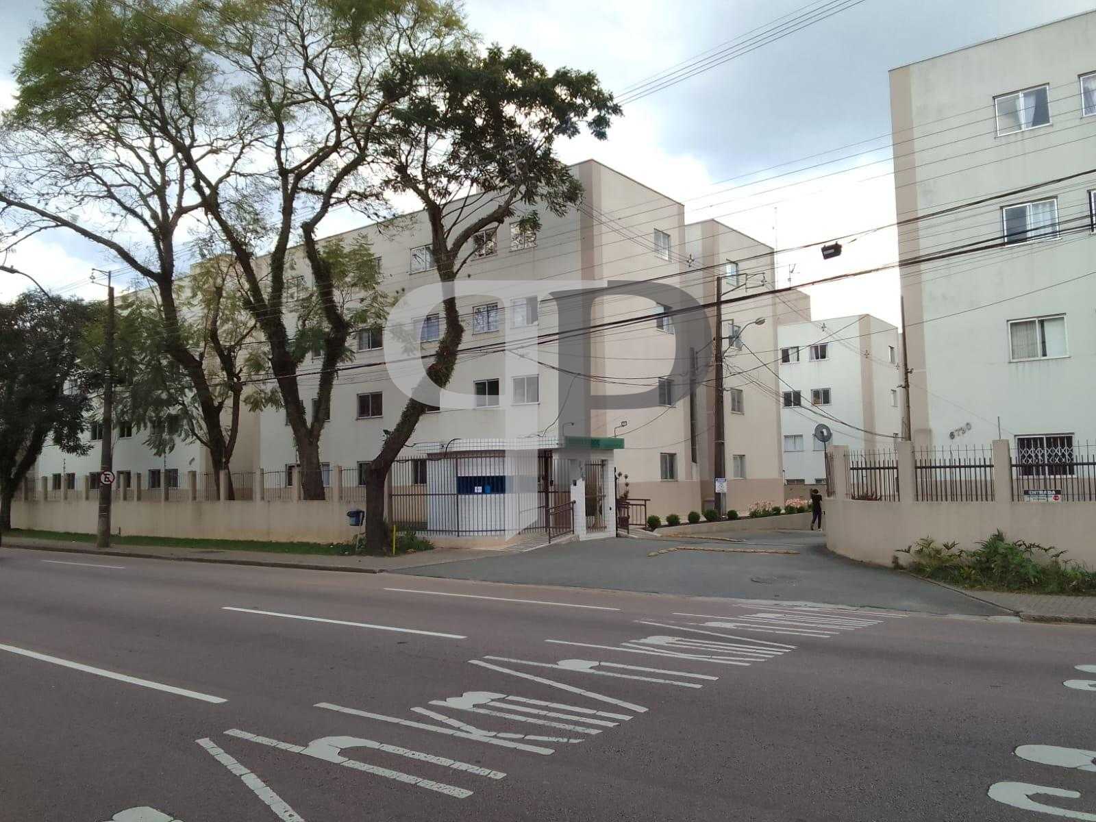 Apartamento térreo totalmente reformado, com 2 quartos e 1 vag...
