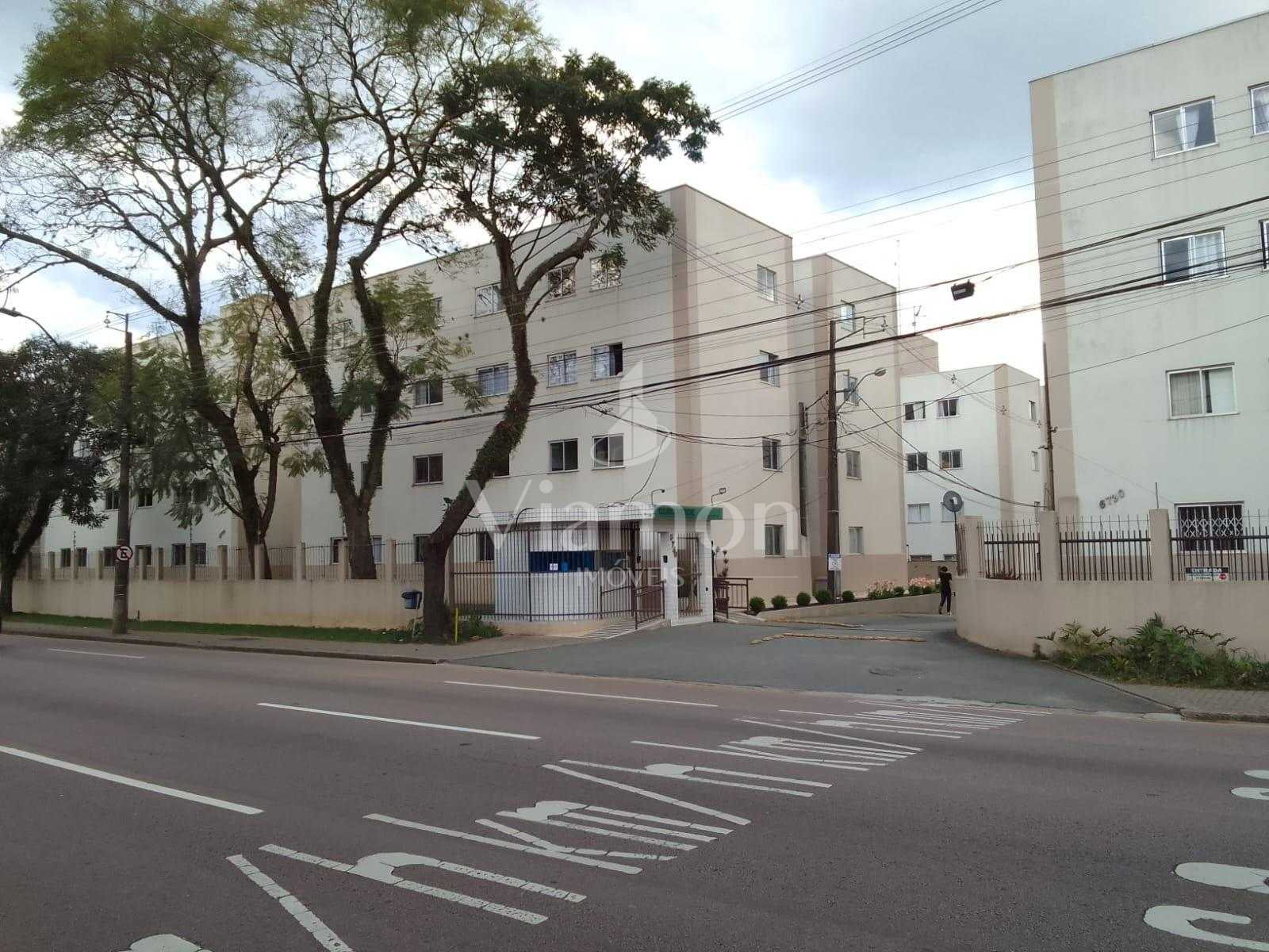 Apartamento térreo totalmente reformado, com 2 quartos e 1 vag...