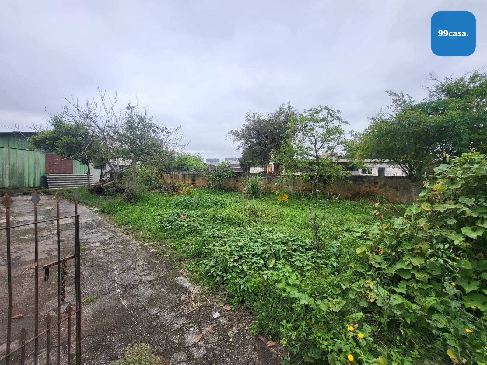 Terreno de 546 m² no Fazendinha para construir ou investir