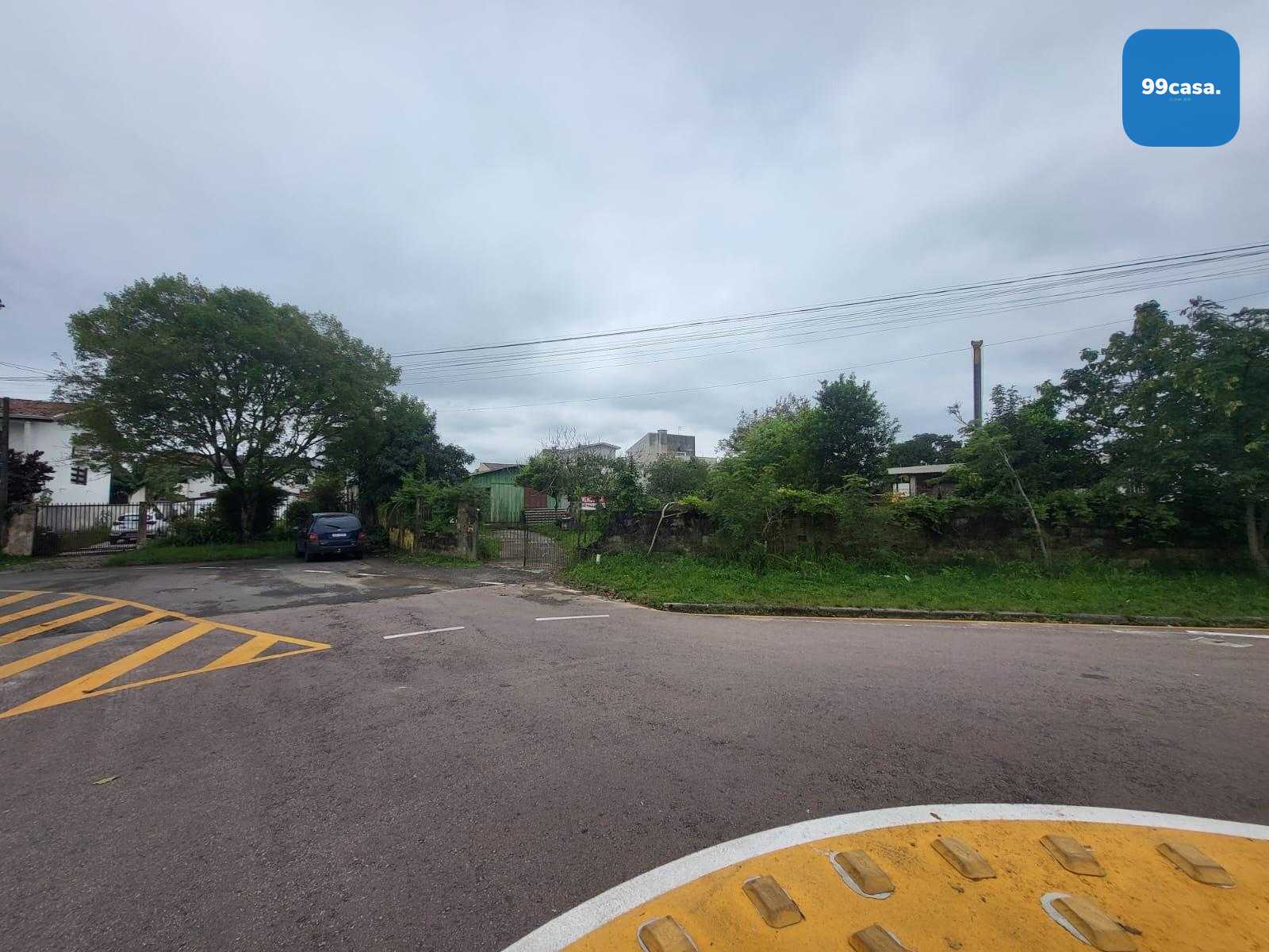 Terreno de 546 m² no Fazendinha para construir ou investir