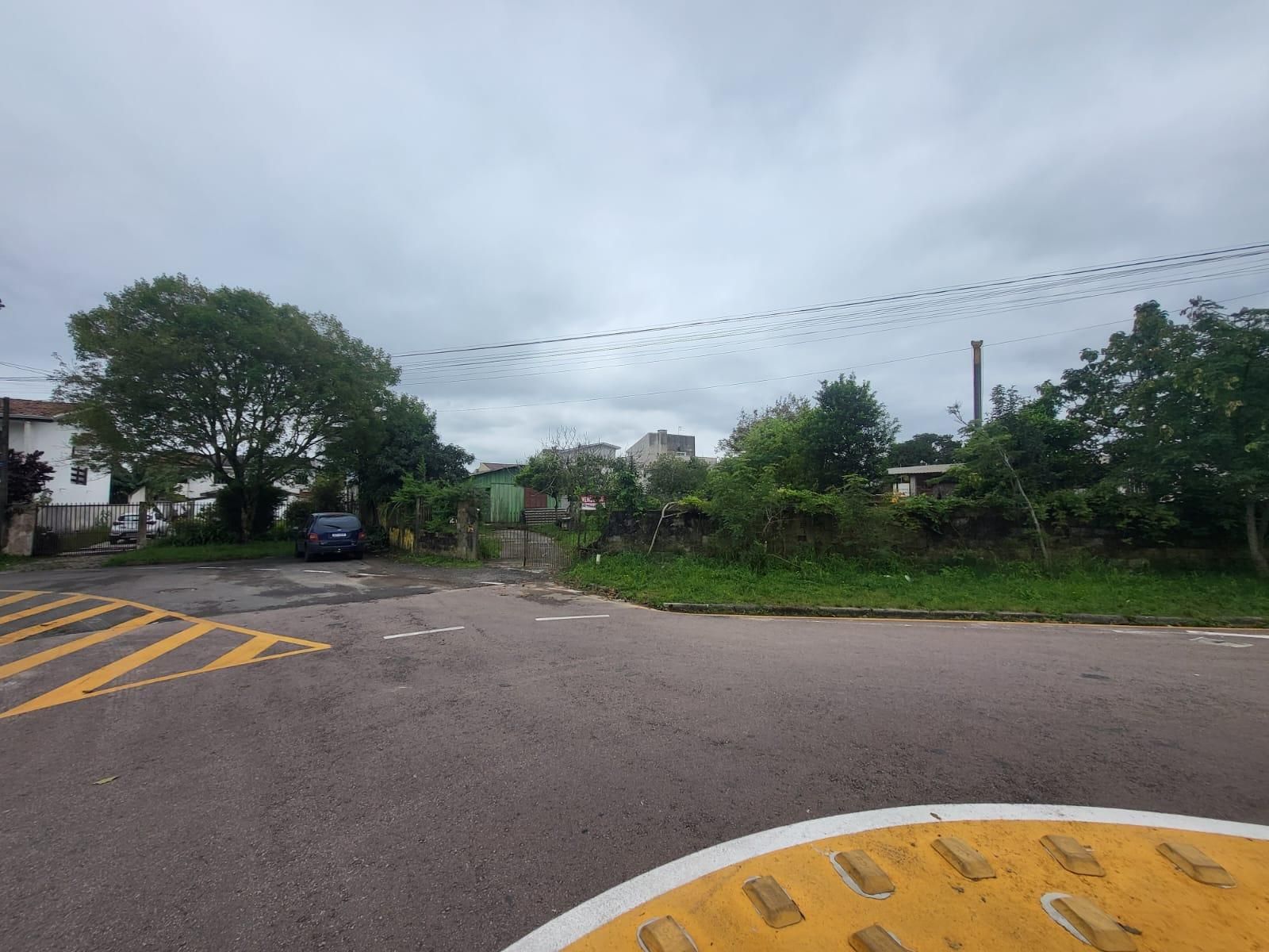 Terreno de 546 m² no Fazendinha para construir ou investir