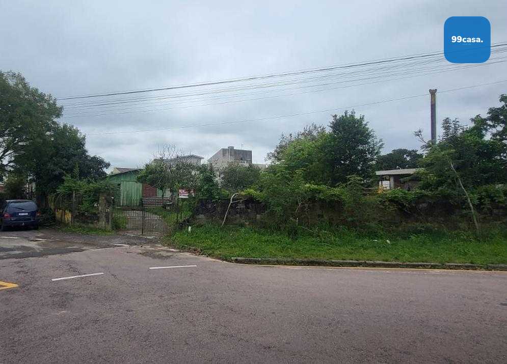 Terreno de 546 m² no Fazendinha para construir ou investir