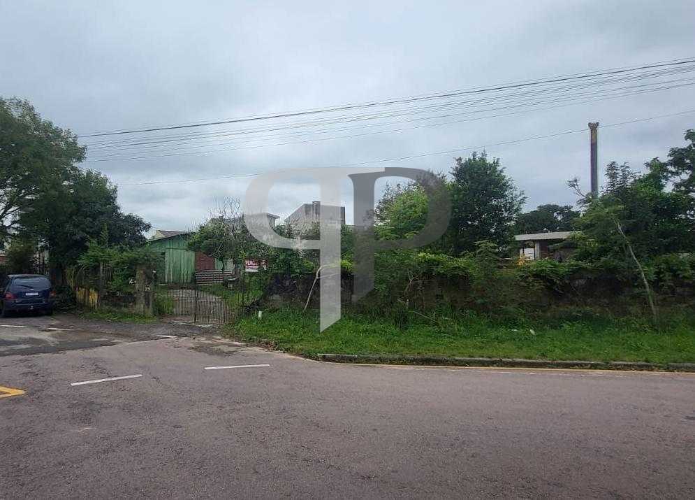 Terreno de 546 m² no Fazendinha para construir ou investir