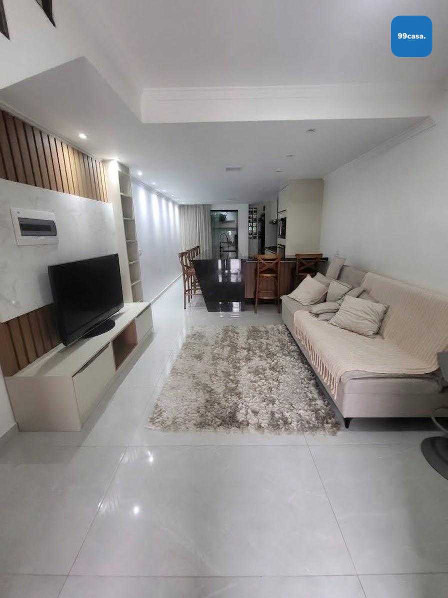 Sobrado mobiliado com suíte, área gourmet e excelente iluminaç...