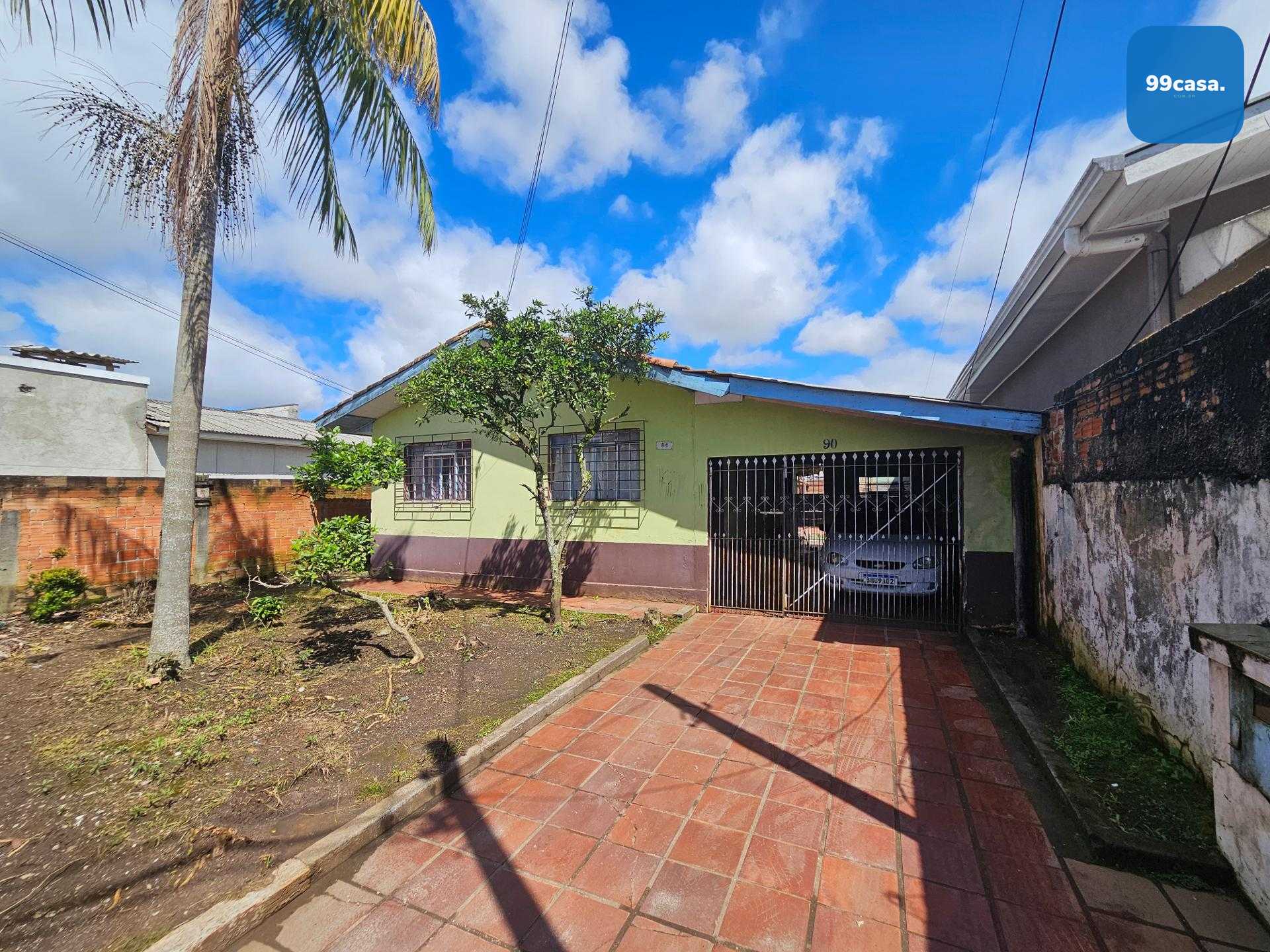 Oportunidade!! Terreno plano com 418 m² , contendo 02 casas, V...