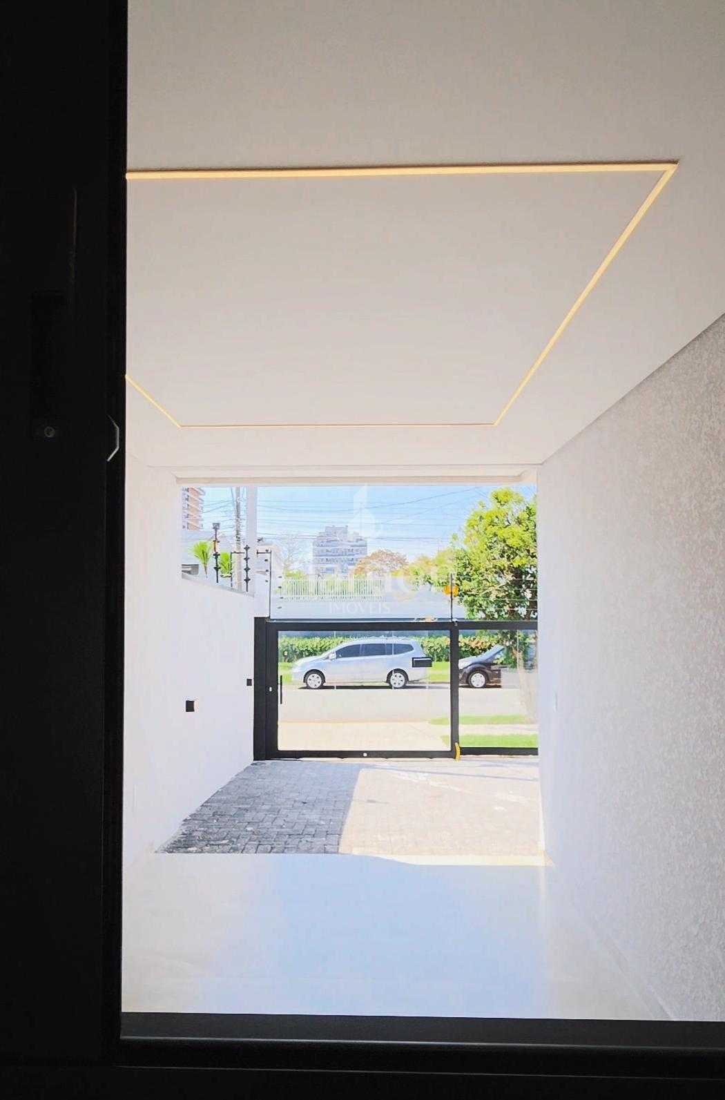 Casa de Alto Padrão no Centro de São José dos Pinhais com Suít...