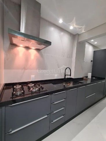 Apartamento Lateral Mar com Vista Definitiva, Reformado e Mobi...