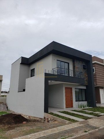 Lindo Sobrado 3 Quartos em Condomínio Fechado com Garagem e Va...