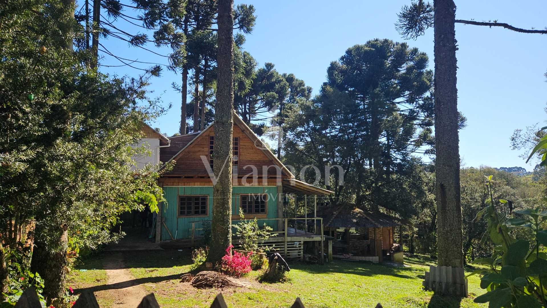 Refúgio à beira do Rio Maurício  Propriedade de 3.700 m  em M...