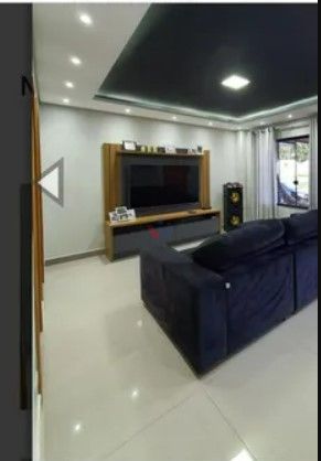 Sobrado Semi Novo 165m  com 3 Quartos, Suíte e Edícula Próx. a...