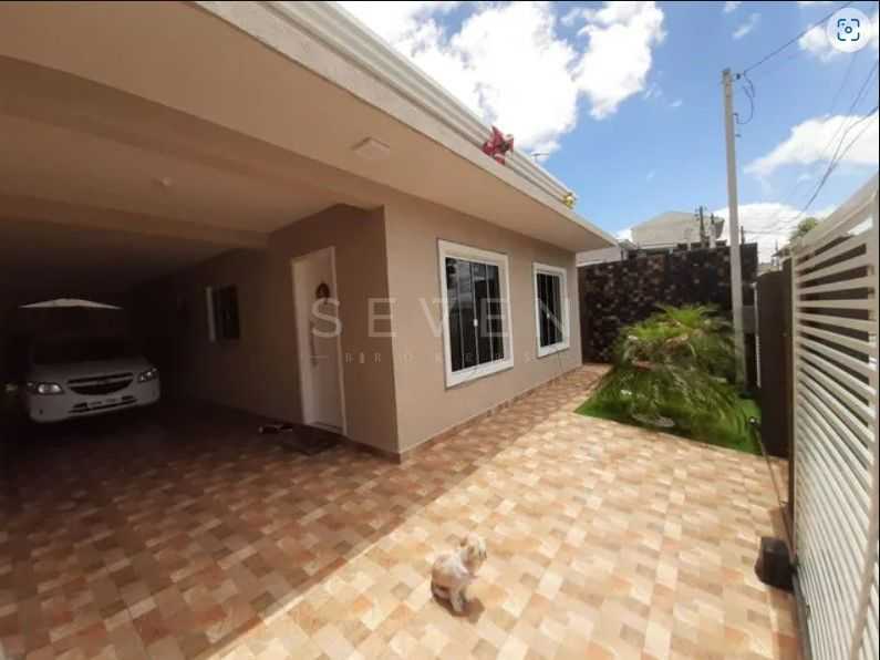 Casa Espetacular com Piscina à Venda no Pinheirinho  Conforto ...