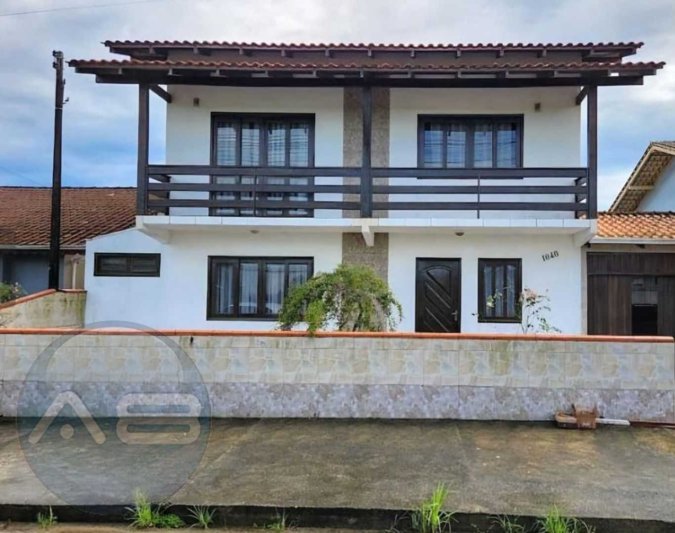 Sobrados Espaçosos na Praia do Ubatuba  São Francisco do Sul SC