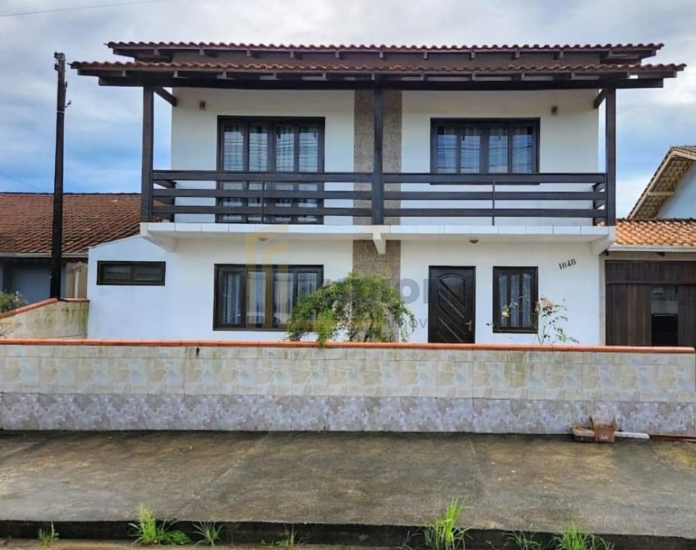 Sobrados Espaçosos na Praia do Ubatuba  São Francisco do Sul SC