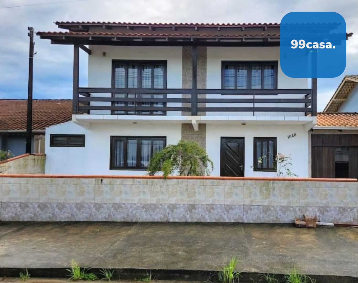 Sobrados Espaçosos na Praia do Ubatuba  São Francisco do Sul SC