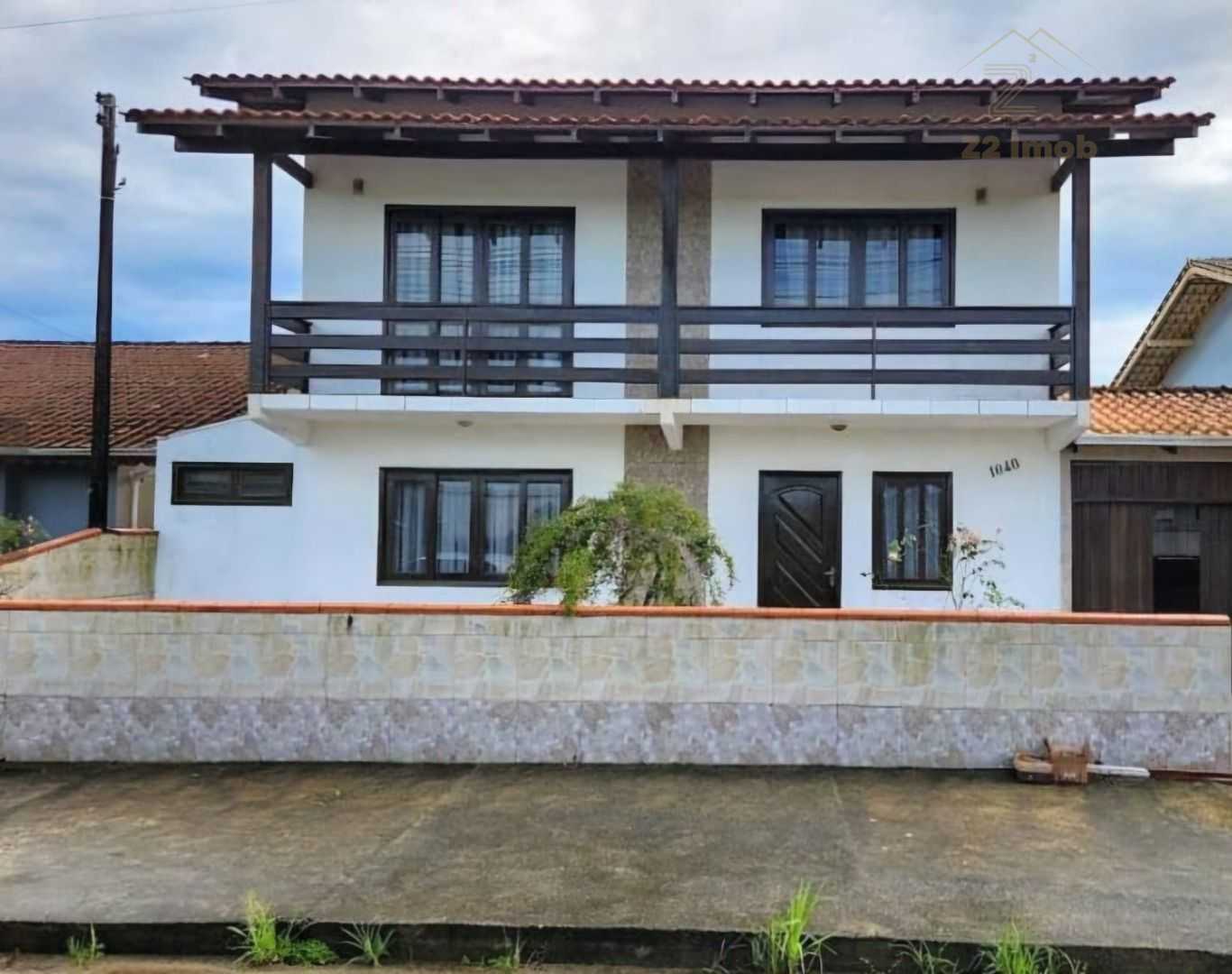 Sobrados Espaçosos na Praia do Ubatuba  São Francisco do Sul SC