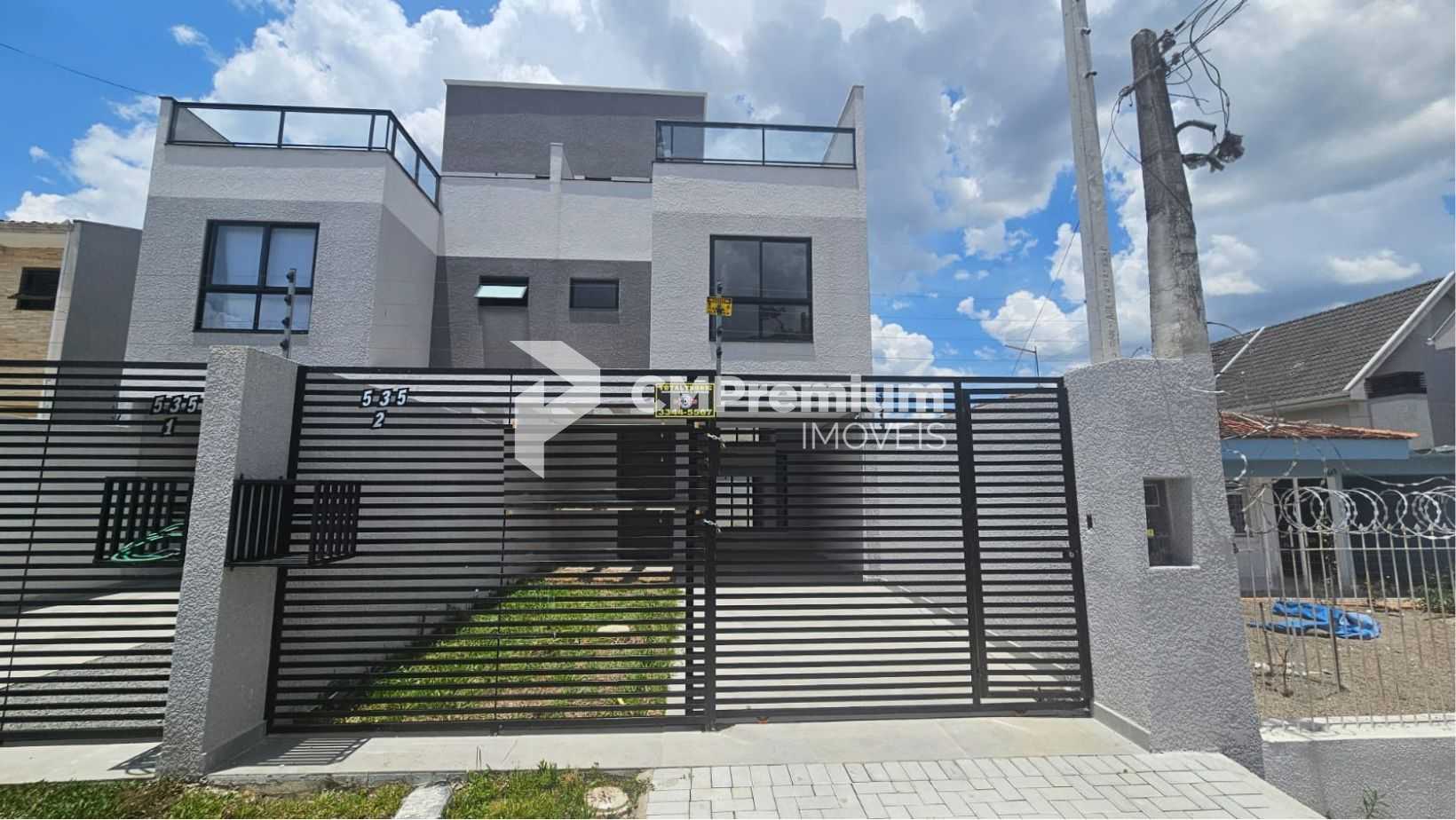 Lindo Sobrado à Venda no Boqueirão  Conforto e Localização Pri...