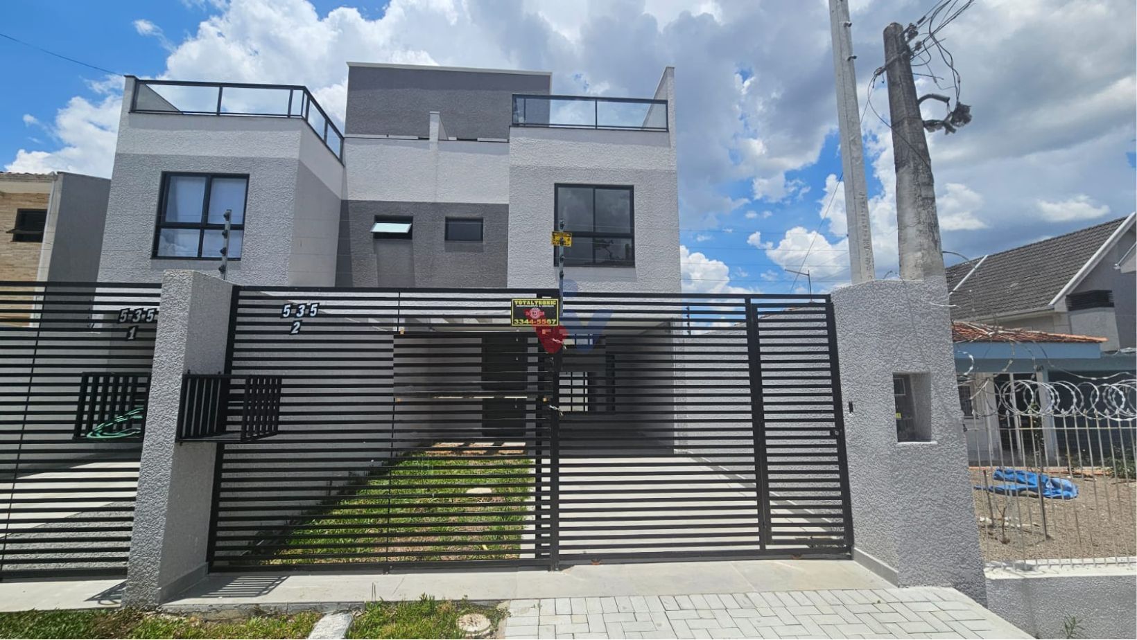 Lindo Sobrado à Venda no Boqueirão  Conforto e Localização Pri...