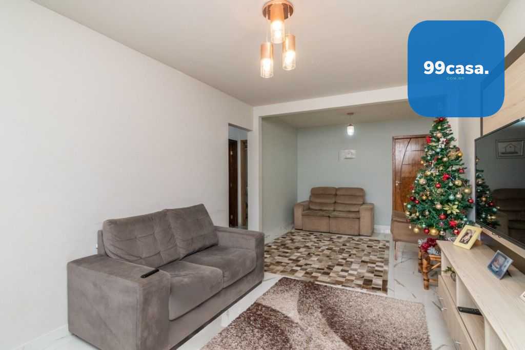 Casa à Venda no Uberaba  3 Dormitórios, Suíte e Terreno Amplo