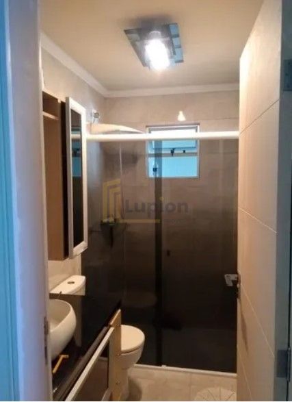 Excelente Casa à Venda com Móveis Planejados, Portão Elétrico ...