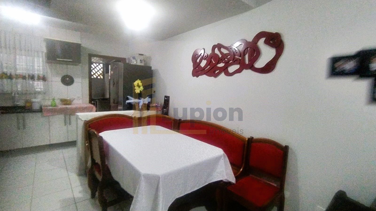 Lindo Sobrado de 2 Quartos no Sítio Cercado  Conforto, Espaço ...