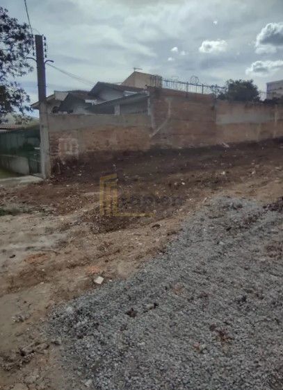 Terreno Plano e Pronto para Construção em Localização Privileg...