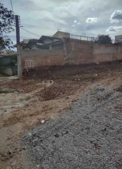 Terreno Plano e Pronto para Construção em Localização Privileg...