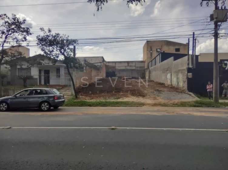 Terreno Plano e Pronto para Construção em Localização Privileg...