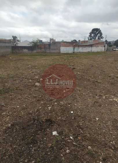 Terreno Plano de 700m  em Colombo  Excelente Localização para Construção