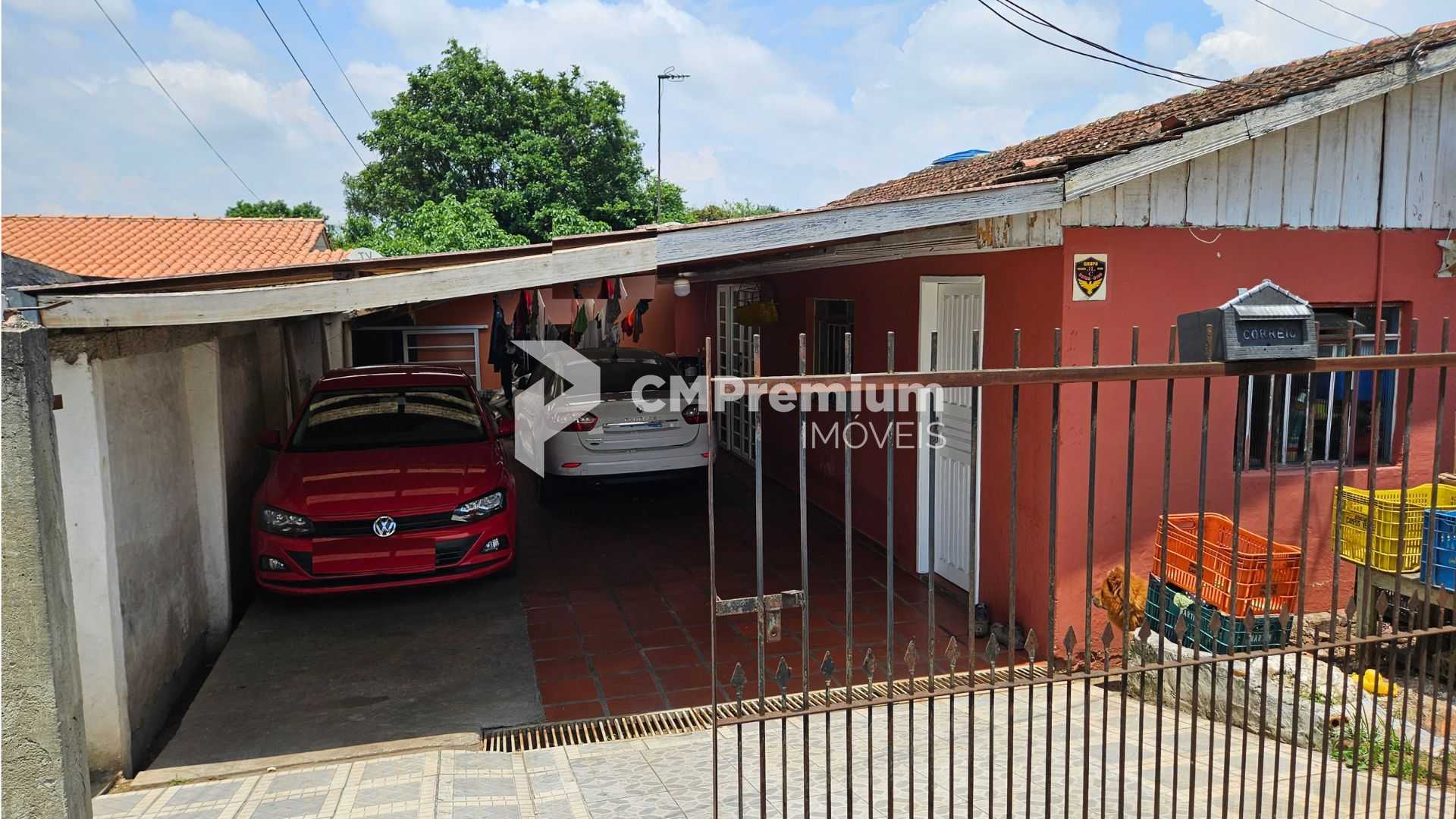 Duas casas em alvenaria em Araucária  360m  para morar e inves...