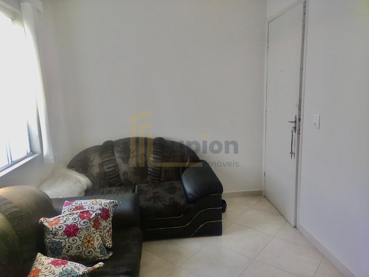 Apartamento 2 Quartos no Capão da Imbuia  50 m , 1ª andar, vag...