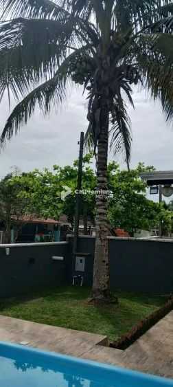 Casa Moderna com Piscina e Churrasqueira  Aceita Permuta em Cu...