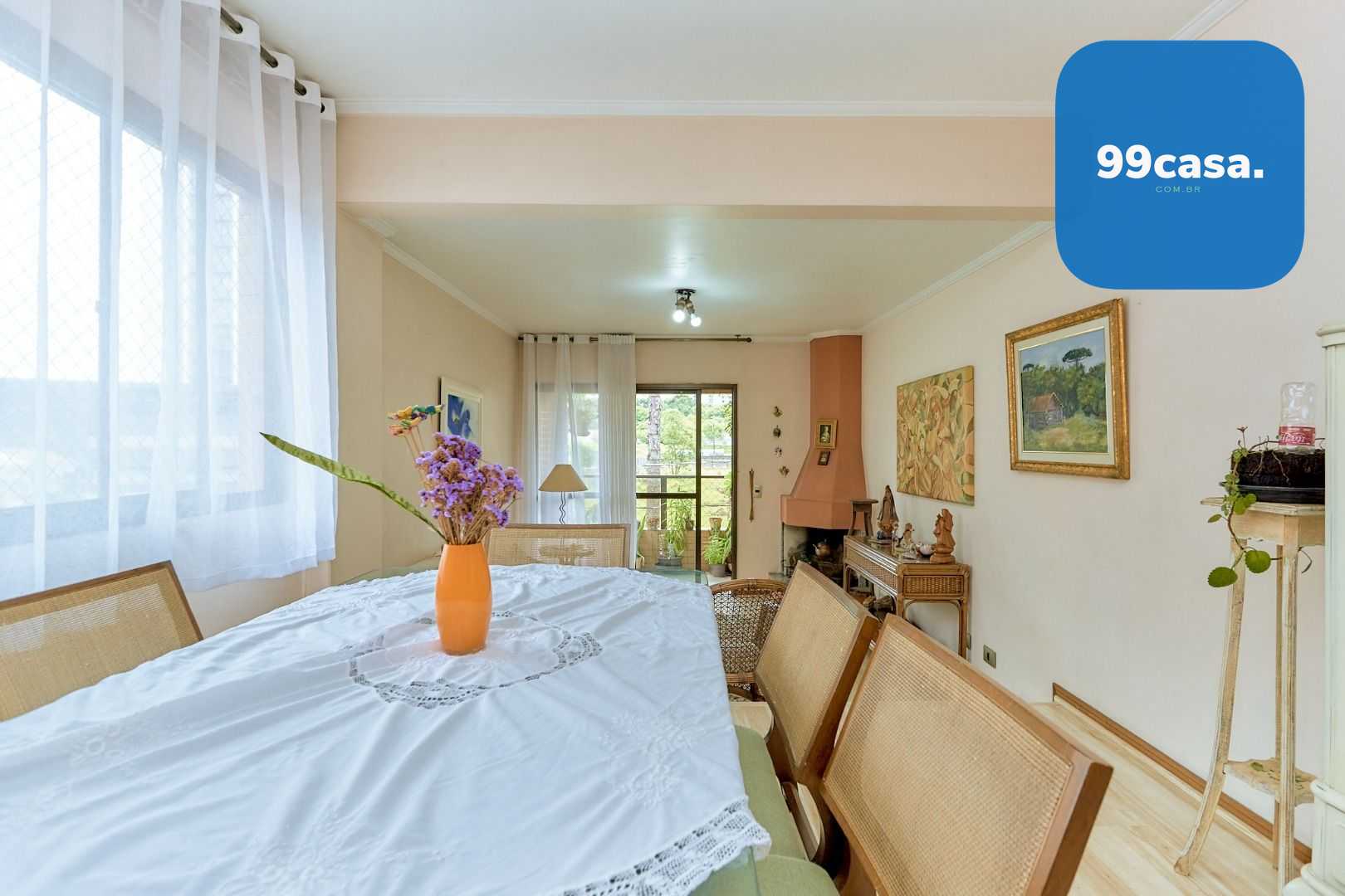 Apartamento 150m  no Cabral com sacada gourmet e lareira por R...